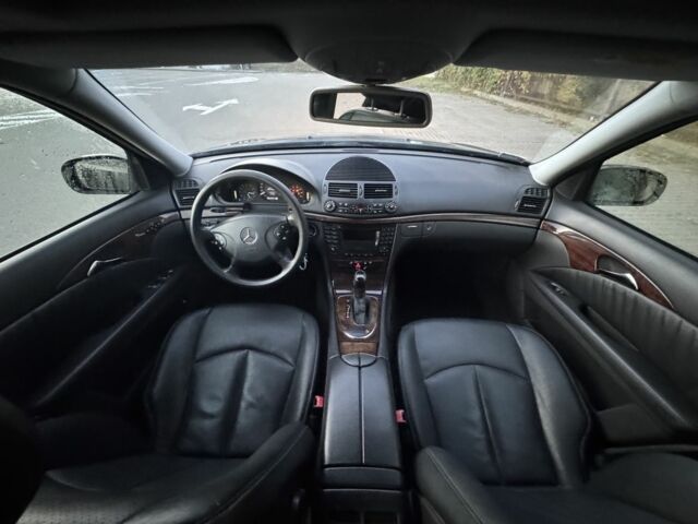 Серый Мерседес Е-Класс, объемом двигателя 1.8 л и пробегом 30 тыс. км за 3850 $, фото 5 на Automoto.ua