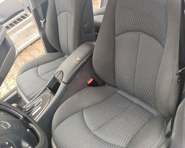 Серый Мерседес Е-Класс, объемом двигателя 1.8 л и пробегом 292 тыс. км за 6900 $, фото 10 на Automoto.ua