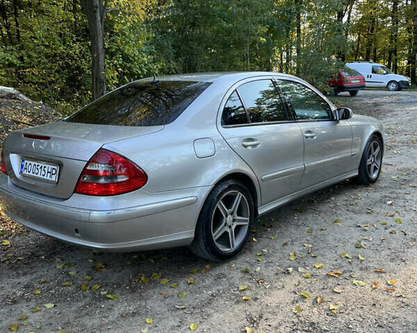 Мерседес Е-Класс 2003 в Черновцах на Automoto.ua Серый Мерседес Е-Класс, объемом двигателя 3.2 л и пробегом 400 тыс. км за 7000 $, фото 14 на Automoto.ua