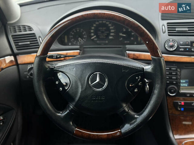 Мерседес Е-Клас 2003 у Сарнах на Automoto.ua Сірий Мерседес Е-Клас, об'ємом двигуна 2.2 л та пробігом 422 тис. км за 6999 $, фото 42 на Automoto.ua