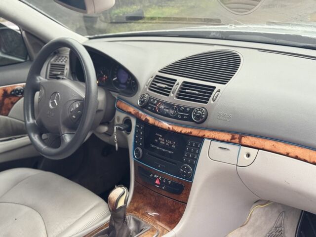 Сірий Мерседес Е-Клас, об'ємом двигуна 2.7 л та пробігом 560 тис. км за 5200 $, фото 7 на Automoto.ua