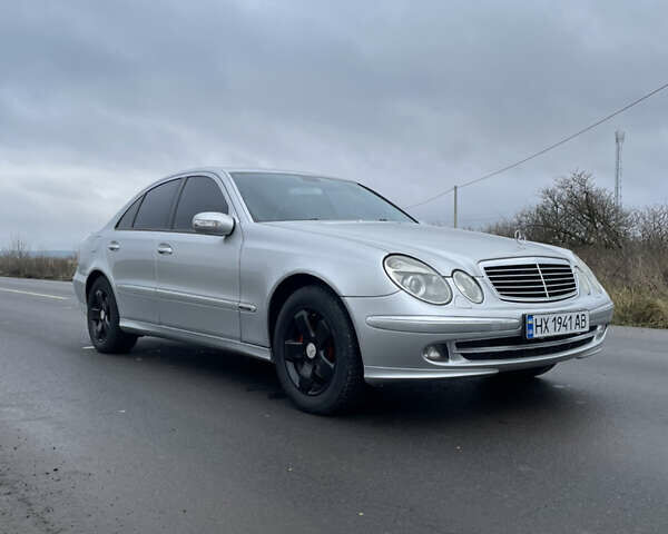 Сірий Мерседес Е-Клас, об'ємом двигуна 2.2 л та пробігом 265 тис. км за 5900 $, фото 1 на Automoto.ua