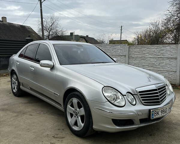 Серый Мерседес Е-Класс, объемом двигателя 2.7 л и пробегом 370 тыс. км за 5550 $, фото 27 на Automoto.ua