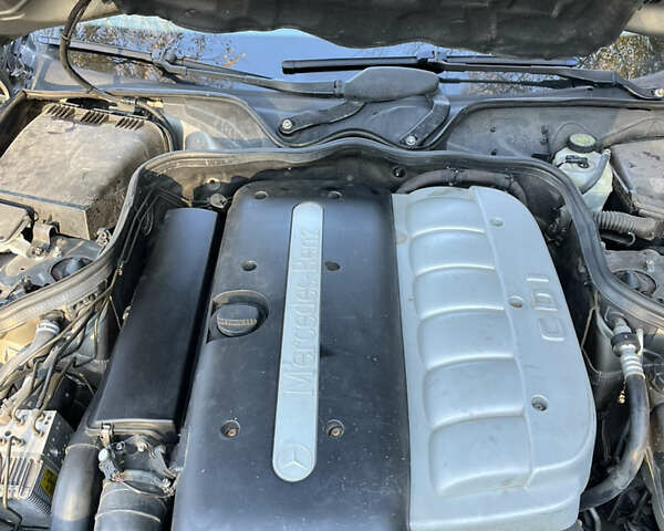 Мерседес Е-Класс 2003 в Черновцах на Automoto.ua Серый Мерседес Е-Класс, объемом двигателя 3.2 л и пробегом 400 тыс. км за 7000 $, фото 69 на Automoto.ua