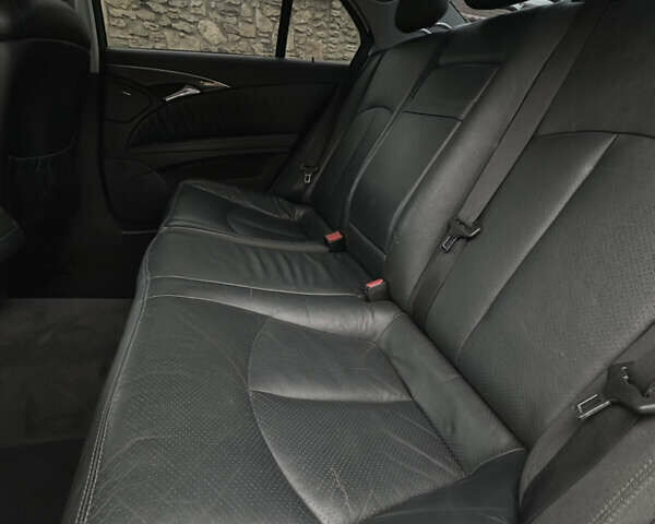 Сірий Мерседес Е-Клас, об'ємом двигуна 2.2 л та пробігом 266 тис. км за 6200 $, фото 12 на Automoto.ua