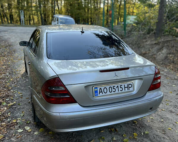 Мерседес Е-Класс 2003 в Черновцах на Automoto.ua Серый Мерседес Е-Класс, объемом двигателя 3.2 л и пробегом 400 тыс. км за 7000 $, фото 65 на Automoto.ua