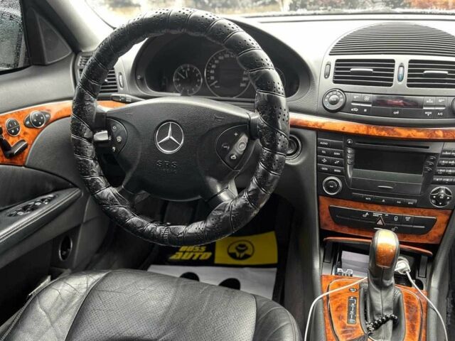 Серый Мерседес Е-Класс, объемом двигателя 3.2 л и пробегом 340 тыс. км за 6800 $, фото 13 на Automoto.ua