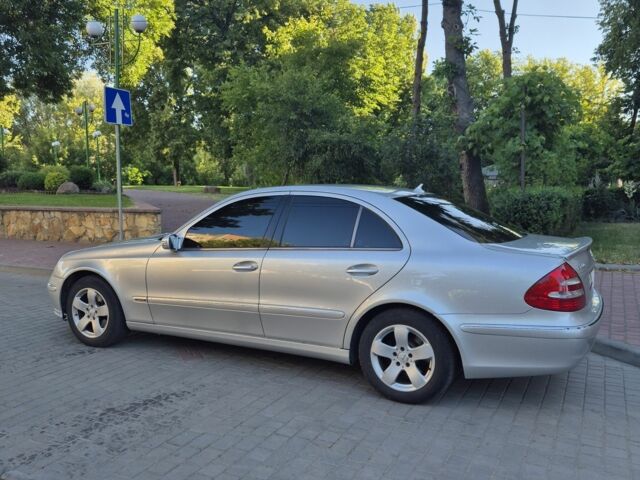Сірий Мерседес Е-Клас, об'ємом двигуна 2 л та пробігом 380 тис. км за 6300 $, фото 3 на Automoto.ua