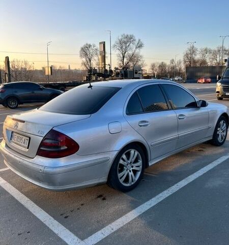 Сірий Мерседес Е-Клас, об'ємом двигуна 2.2 л та пробігом 525 тис. км за 5799 $, фото 2 на Automoto.ua