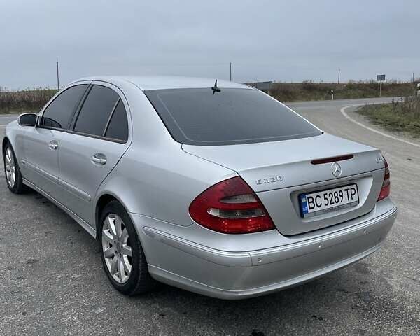 Серый Мерседес Е-Класс, объемом двигателя 3.2 л и пробегом 429 тыс. км за 6500 $, фото 4 на Automoto.ua