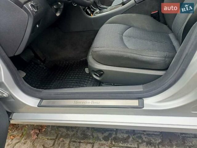 Серый Мерседес Е-Класс, объемом двигателя 1.8 л и пробегом 292 тыс. км за 6900 $, фото 14 на Automoto.ua