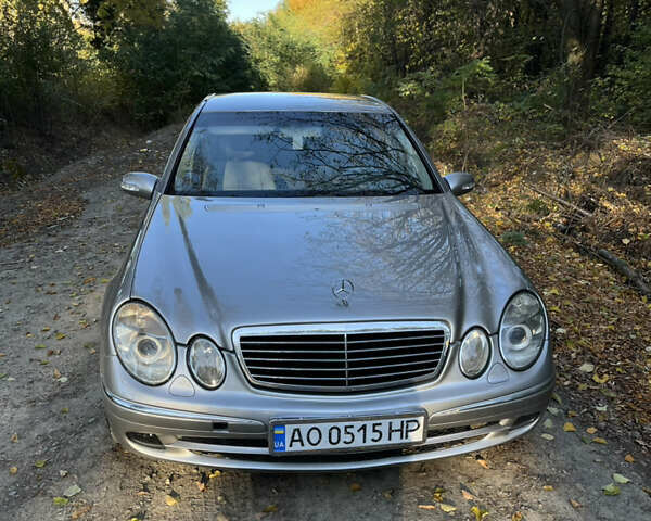 Мерседес Е-Класс 2003 в Черновцах на Automoto.ua Серый Мерседес Е-Класс, объемом двигателя 3.2 л и пробегом 400 тыс. км за 7000 $, фото 59 на Automoto.ua