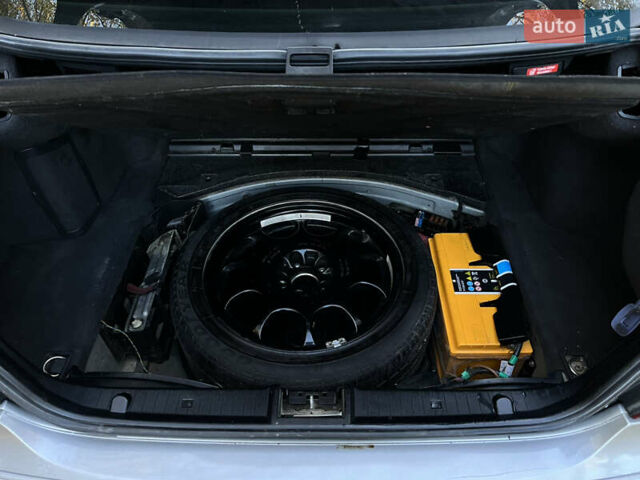 Мерседес Е-Класс 2003 в Черновцах на Automoto.ua Серый Мерседес Е-Класс, объемом двигателя 3.2 л и пробегом 400 тыс. км за 7000 $, фото 52 на Automoto.ua