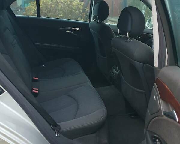 Серый Мерседес Е-Класс, объемом двигателя 1.8 л и пробегом 248 тыс. км за 4800 $, фото 28 на Automoto.ua