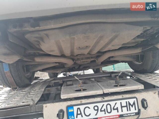 Серый Мерседес Е-Класс, объемом двигателя 2.69 л и пробегом 300 тыс. км за 4200 $, фото 13 на Automoto.ua