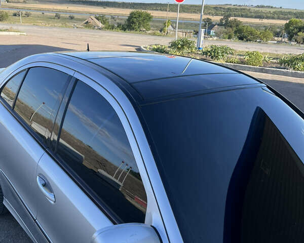 Серый Мерседес Е-Класс, объемом двигателя 3.2 л и пробегом 300 тыс. км за 6500 $, фото 5 на Automoto.ua