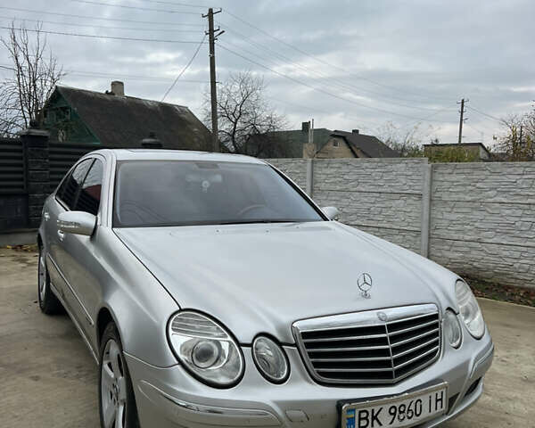 Серый Мерседес Е-Класс, объемом двигателя 2.7 л и пробегом 370 тыс. км за 5550 $, фото 28 на Automoto.ua