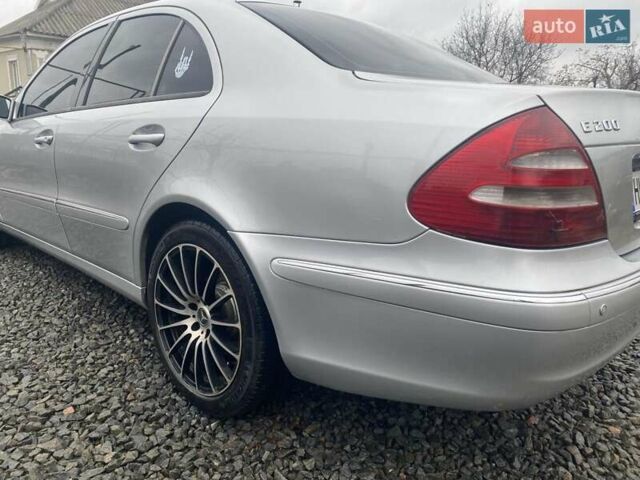 Сірий Мерседес Е-Клас, об'ємом двигуна 1.8 л та пробігом 207 тис. км за 5700 $, фото 4 на Automoto.ua