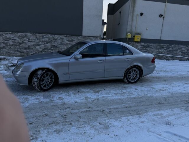 Серый Мерседес Е-Класс, объемом двигателя 3.2 л и пробегом 400 тыс. км за 4150 $, фото 4 на Automoto.ua