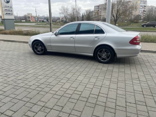 Серый Мерседес Е-Класс, объемом двигателя 1.8 л и пробегом 345 тыс. км за 6000 $, фото 6 на Automoto.ua