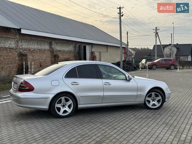 Серый Мерседес Е-Класс, объемом двигателя 2.1 л и пробегом 473 тыс. км за 5750 $, фото 15 на Automoto.ua