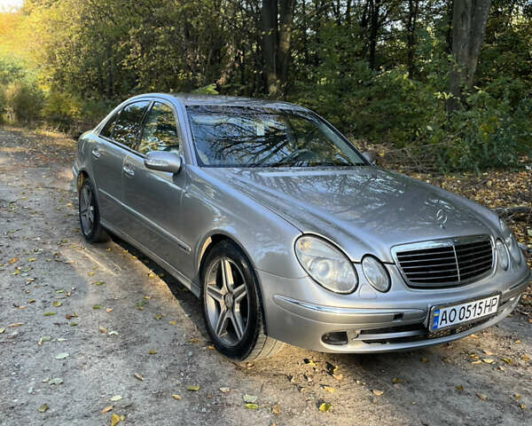 Мерседес Е-Класс 2003 в Черновцах на Automoto.ua Серый Мерседес Е-Класс, объемом двигателя 3.2 л и пробегом 400 тыс. км за 7000 $, фото 61 на Automoto.ua