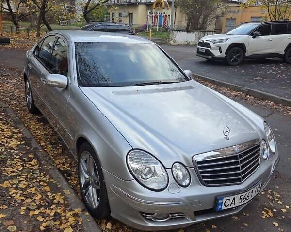 Сірий Мерседес Е-Клас, об'ємом двигуна 2.2 л та пробігом 361 тис. км за 7000 $, фото 1 на Automoto.ua