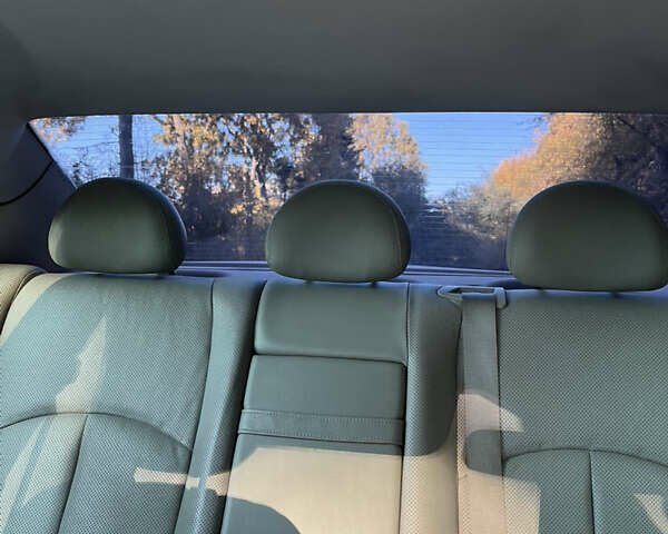 Мерседес Е-Класс 2003 в Черновцах на Automoto.ua Серый Мерседес Е-Класс, объемом двигателя 3.2 л и пробегом 400 тыс. км за 7000 $, фото 78 на Automoto.ua