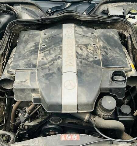 Серый Мерседес Е-Класс, объемом двигателя 3.2 л и пробегом 528 тыс. км за 4500 $, фото 16 на Automoto.ua