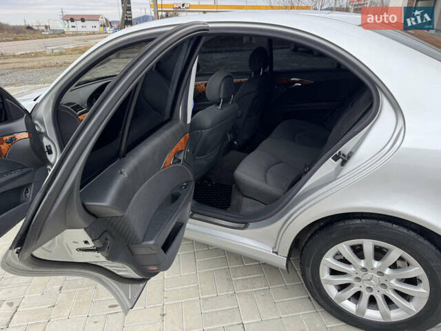 Серый Мерседес Е-Класс, объемом двигателя 2.7 л и пробегом 270 тыс. км за 7800 $, фото 25 на Automoto.ua