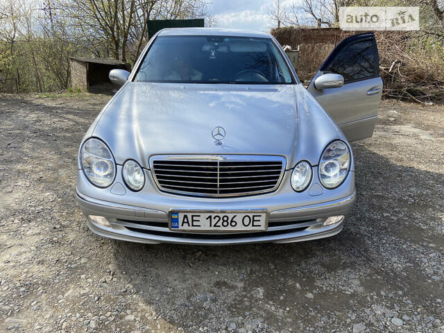 Сірий Мерседес Е-Клас, об'ємом двигуна 2.7 л та пробігом 430 тис. км за 8500 $, фото 15 на Automoto.ua