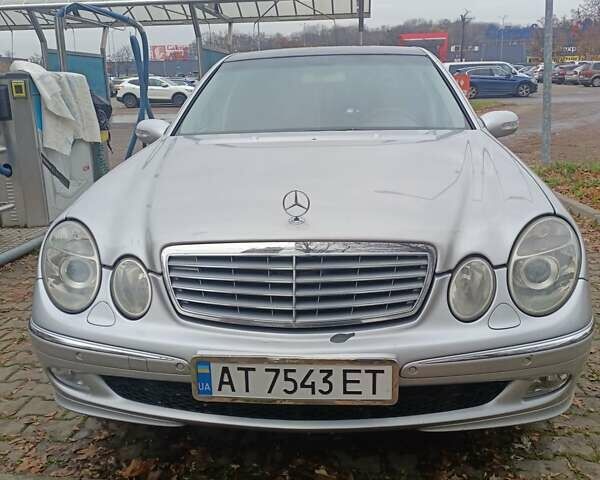 Серый Мерседес Е-Класс, объемом двигателя 1.8 л и пробегом 292 тыс. км за 6900 $, фото 5 на Automoto.ua