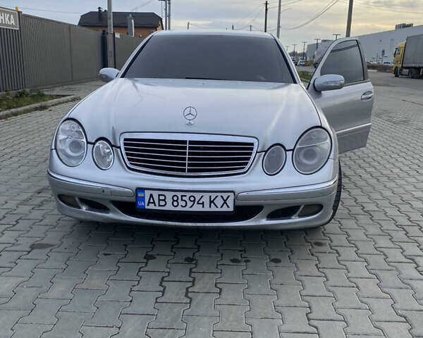 Серый Мерседес Е-Класс, объемом двигателя 2.2 л и пробегом 323 тыс. км за 6700 $, фото 9 на Automoto.ua