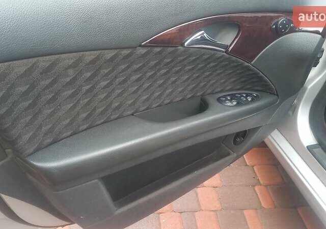 Сірий Мерседес Е-Клас, об'ємом двигуна 2.15 л та пробігом 244 тис. км за 4950 $, фото 5 на Automoto.ua