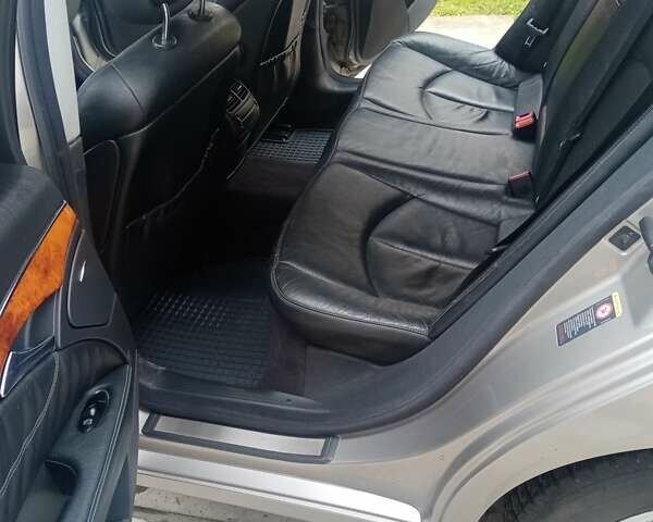 Мерседес Е-Класс 2003 в Береговом на Automoto.ua Серый Мерседес Е-Класс, объемом двигателя 3.2 л и пробегом 340 тыс. км за 6500 $, фото 5 на Automoto.ua