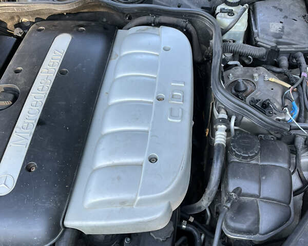 Мерседес Е-Класс 2003 в Черновцах на Automoto.ua Серый Мерседес Е-Класс, объемом двигателя 3.2 л и пробегом 400 тыс. км за 7000 $, фото 73 на Automoto.ua