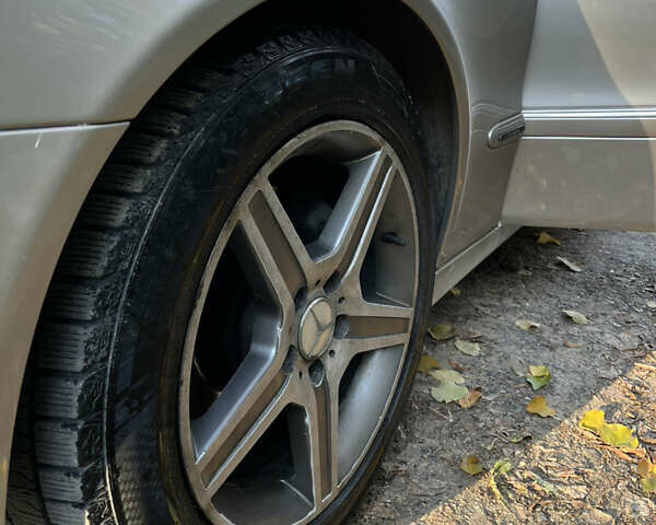 Мерседес Е-Класс 2003 в Черновцах на Automoto.ua Серый Мерседес Е-Класс, объемом двигателя 3.2 л и пробегом 400 тыс. км за 7000 $, фото 74 на Automoto.ua