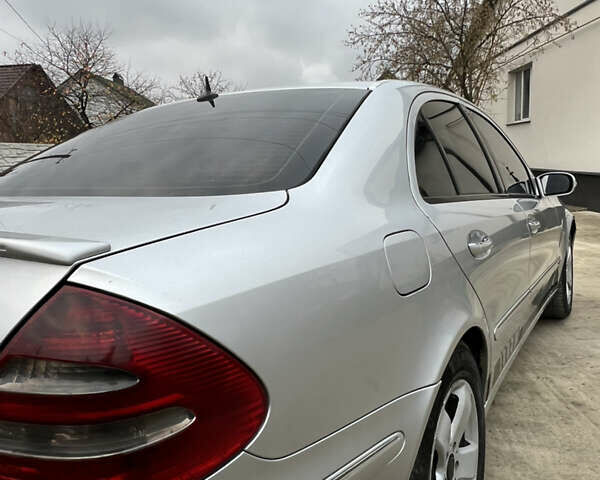 Серый Мерседес Е-Класс, объемом двигателя 2.7 л и пробегом 370 тыс. км за 5550 $, фото 17 на Automoto.ua