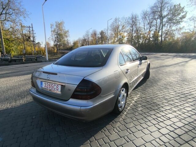 Сірий Мерседес Е-Клас, об'ємом двигуна 2.2 л та пробігом 170 тис. км за 3700 $, фото 2 на Automoto.ua