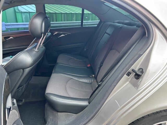 Сірий Мерседес Е-Клас, об'ємом двигуна 2.7 л та пробігом 382 тис. км за 7490 $, фото 8 на Automoto.ua