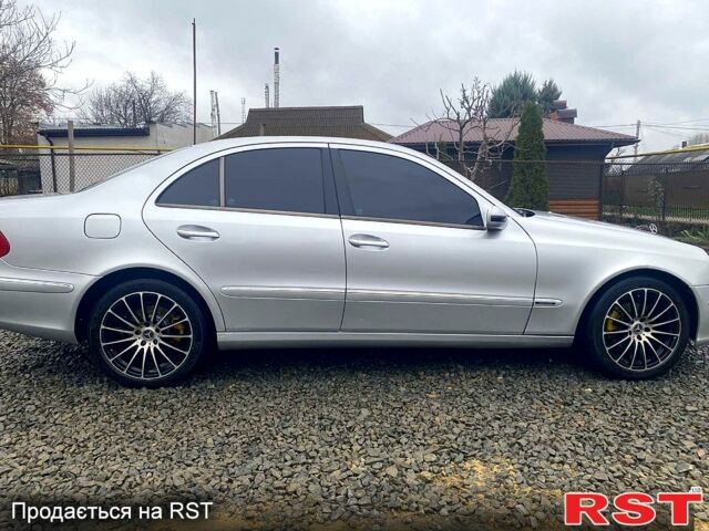 Серый Мерседес Е-Класс, объемом двигателя 1.8 л и пробегом 207 тыс. км за 5700 $, фото 1 на Automoto.ua
