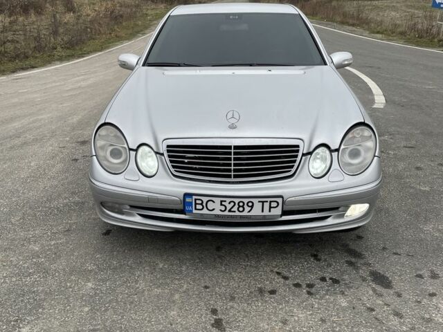 Сірий Мерседес Е-Клас, об'ємом двигуна 3.2 л та пробігом 429 тис. км за 6500 $, фото 1 на Automoto.ua