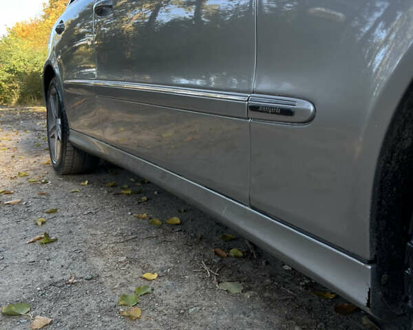 Мерседес Е-Класс 2003 в Черновцах на Automoto.ua Серый Мерседес Е-Класс, объемом двигателя 3.2 л и пробегом 400 тыс. км за 7000 $, фото 30 на Automoto.ua