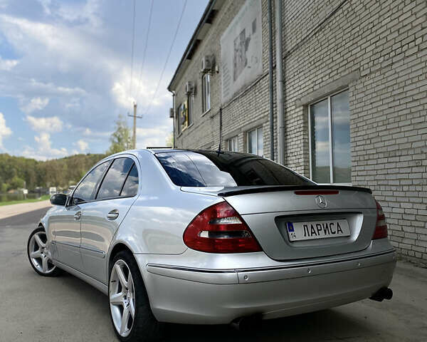 Мерседес Е-Класс 2003 в Львове на Automoto.ua Серый Мерседес Е-Класс, объемом двигателя 4 л и пробегом 330 тыс. км за 9500 $, фото 11 на Automoto.ua