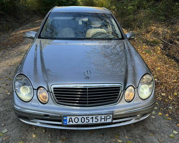 Мерседес Е-Класс 2003 в Черновцах на Automoto.ua Серый Мерседес Е-Класс, объемом двигателя 3.2 л и пробегом 400 тыс. км за 7000 $, фото 21 на Automoto.ua