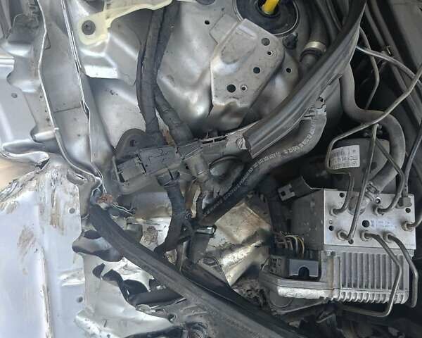 Серый Мерседес Е-Класс, объемом двигателя 2.69 л и пробегом 360 тыс. км за 5000 $, фото 7 на Automoto.ua