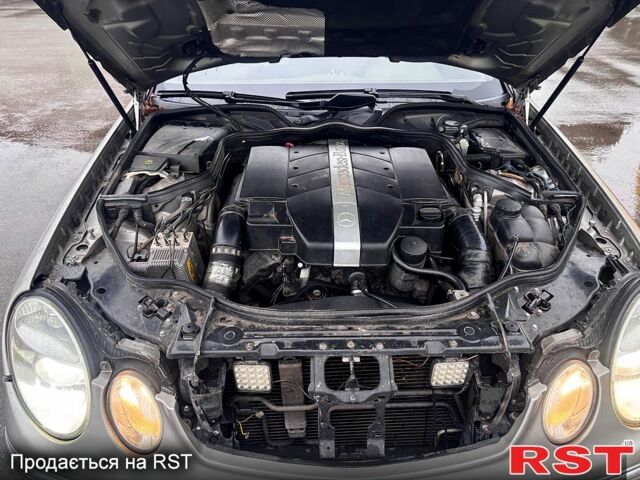 Сірий Мерседес Е-Клас, об'ємом двигуна 3.2 л та пробігом 432 тис. км за 4200 $, фото 10 на Automoto.ua