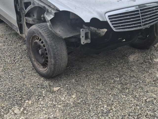 Серый Мерседес Е-Класс, объемом двигателя 0 л и пробегом 400 тыс. км за 1300 $, фото 3 на Automoto.ua