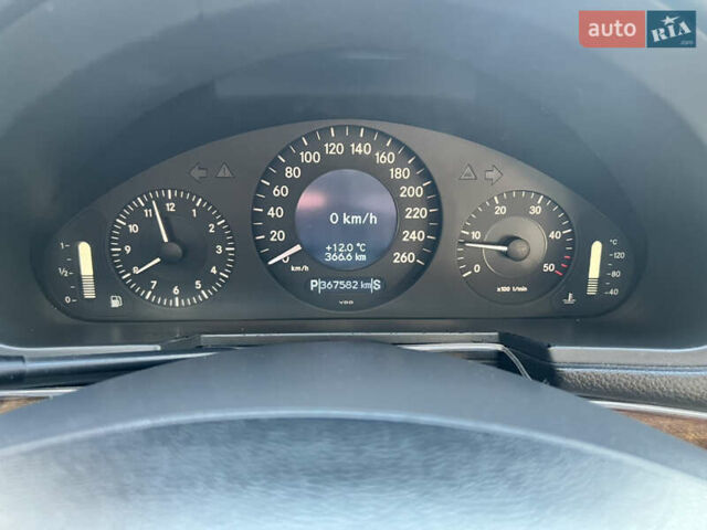 Сірий Мерседес Е-Клас, об'ємом двигуна 2.2 л та пробігом 367 тис. км за 5800 $, фото 13 на Automoto.ua