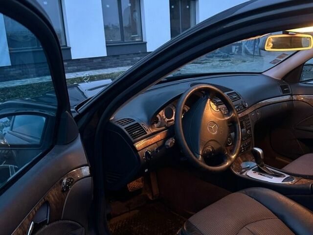 Сірий Мерседес Е-Клас, об'ємом двигуна 2.7 л та пробігом 400 тис. км за 4891 $, фото 2 на Automoto.ua